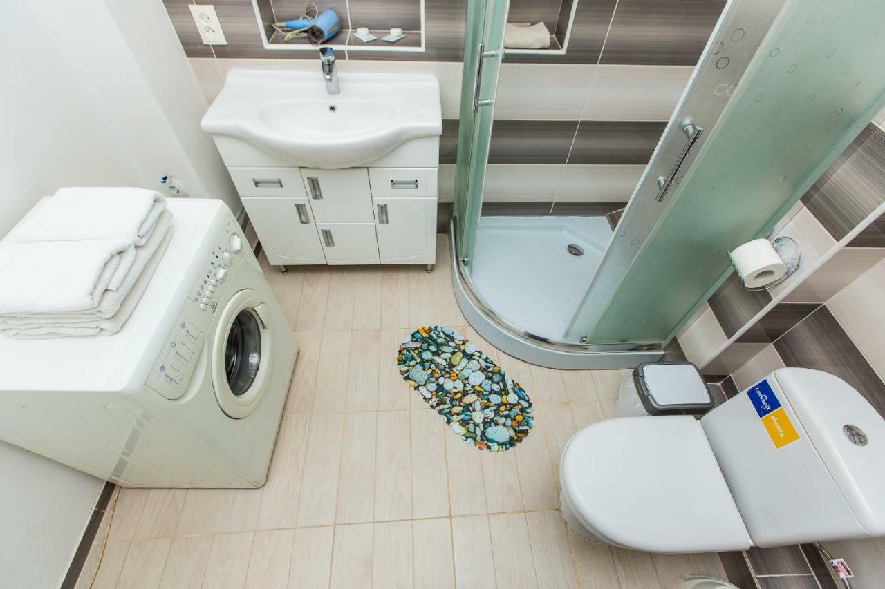 Apartment On Tuhan-Baranovskoho,4 Lviv Buitenkant foto