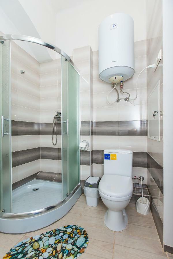 Apartment On Tuhan-Baranovskoho,4 Lviv Buitenkant foto