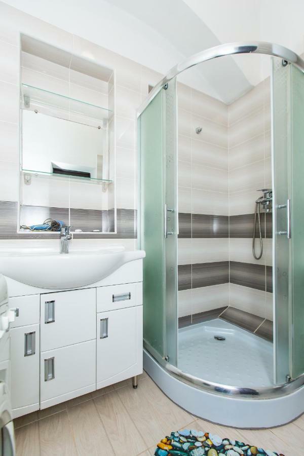Apartment On Tuhan-Baranovskoho,4 Lviv Buitenkant foto
